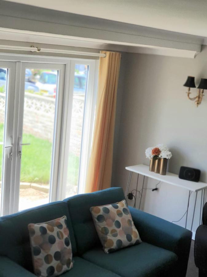 Four Seasons By The Sea Villa Peacehaven Exterior photo